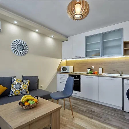 Romance & Free Parking